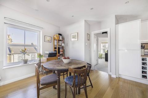 2 bedroom flat for sale, Marmont Road, London