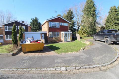 St Peters Close, Burnham