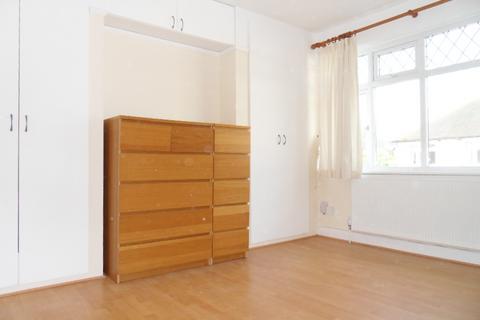 1 bedroom flat to rent, Kendor Avenue, Epsom KT19