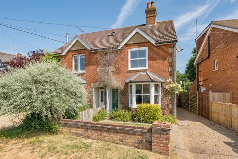 3 bedroom semi-detached house for sale, Woodside Road, Chiddingfold