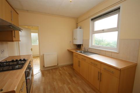 2 bedroom terraced house to rent, Picardy Road, Belvedere, Kent.