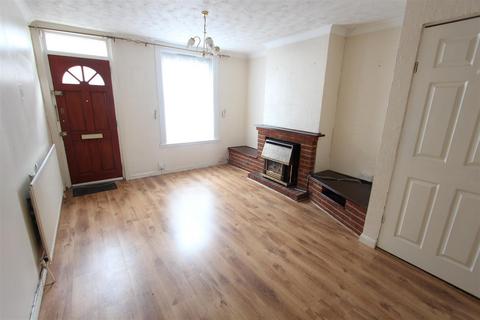 3 bedroom terraced house to rent, 15 HomeviewSittingbourneKent