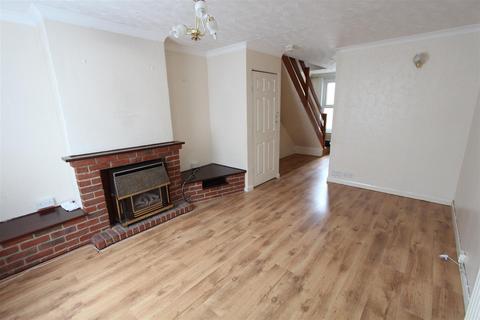 3 bedroom terraced house to rent, 15 HomeviewSittingbourneKent