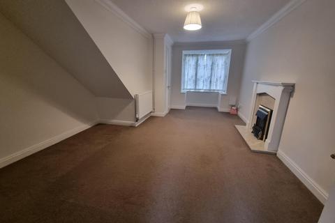 2 bedroom semi-detached house to rent, Parsley Close, Walnut Tree, Milton Keynes, MK7