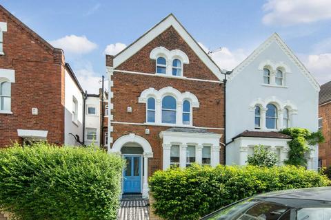 2 bedroom flat for sale, Yerbury Road, London N19