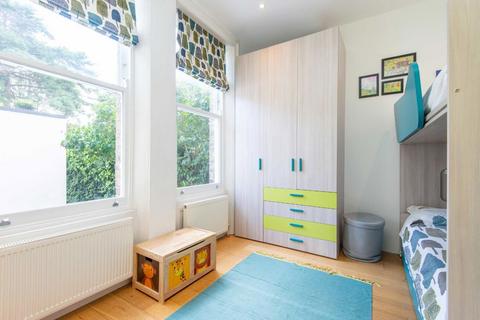 2 bedroom flat for sale, Yerbury Road, London N19