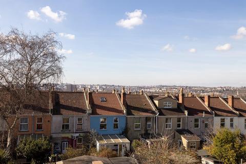 3 bedroom terraced house for sale, Gratitude Road, Greenbank