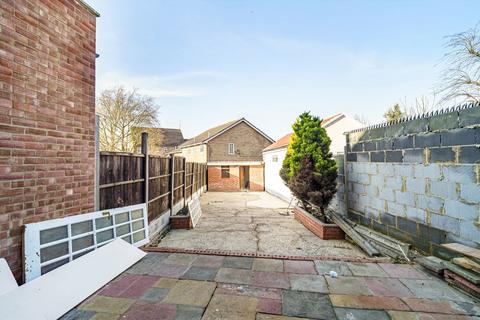 3 bedroom terraced house for sale, Linden Grove, London SE15