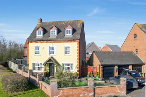 5 bedroom detached house for sale, Kilwinning Drive, Monkston