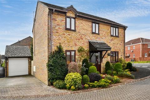 3 bedroom detached house for sale, Chester Close, Dorchester