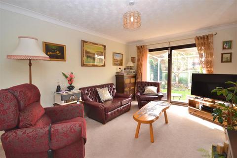 3 bedroom detached house for sale, Chester Close, Dorchester