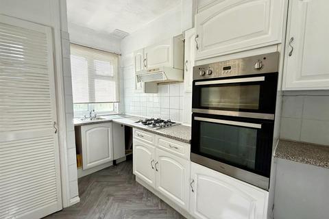 2 bedroom flat to rent, London Road, Portsmouth