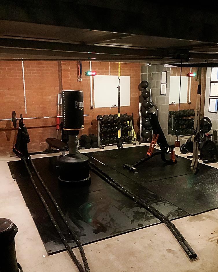 Garage &amp; Parking