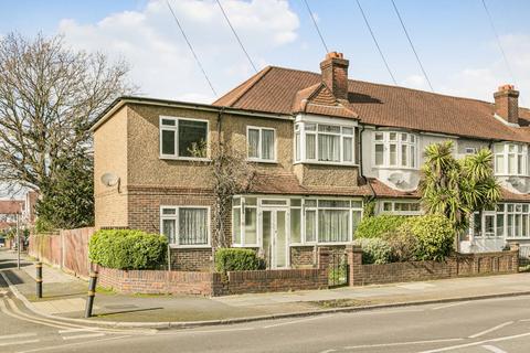 4 bedroom end of terrace house for sale, Rowan Road, London, SW16