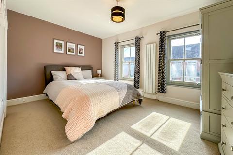 55 Burnham Road, St Albans, AL1 4QN