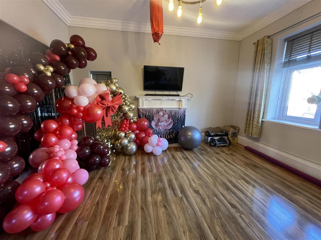 Reception 3 - Living Room