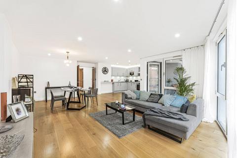 2 bedroom apartment to rent, Glasshouse Yard, London, EC1A