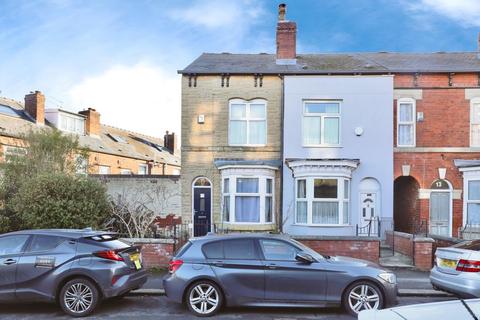 3 bedroom end of terrace house for sale, Vincent Road, Nether Edge, Sheffield, S7 1BW