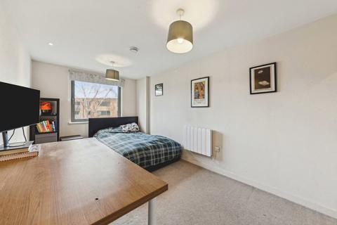 2 bedroom flat to rent, Blackheath Road, London SE10