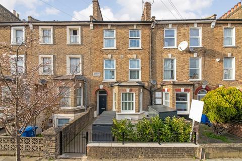 2 bedroom apartment for sale, Belfort Road, SE15