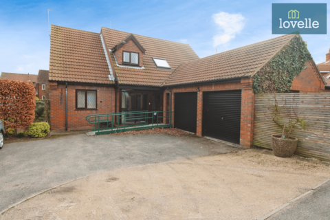 5 bedroom detached house for sale, Woodlands, Louth LN11