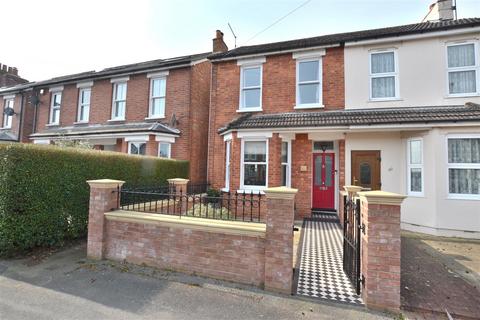 3 bedroom semi-detached house for sale, Peabody Road, Farnborough GU14