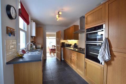 undefined, Peabody Road, Farnborough GU14