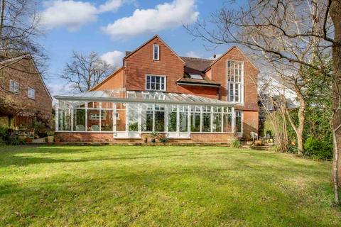 6 bedroom detached house for sale, St. Johns Close, High Wycombe HP10