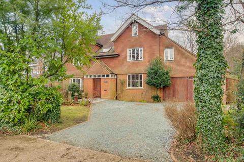 6 bedroom detached house for sale, St. Johns Close, High Wycombe HP10