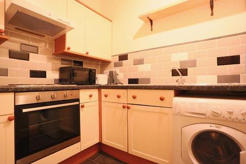 3 bedroom flat to rent, Cathcart Place, Dalry, Edinburgh, EH11