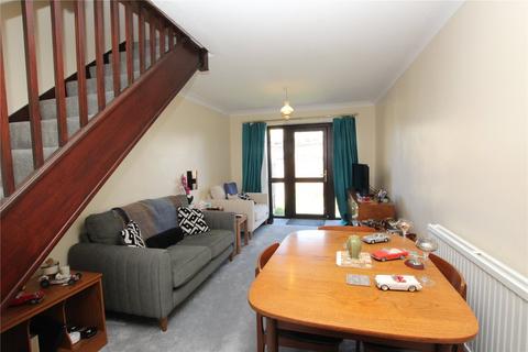 2 bedroom semi-detached house for sale, Camelot Close, London, SE28