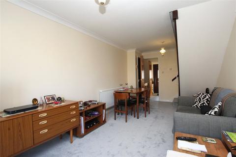 2 bedroom semi-detached house for sale, Camelot Close, London, SE28