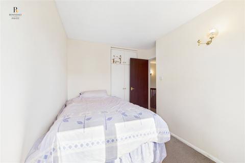 2 Vellum Drive, Carshalton, SM5 2TL