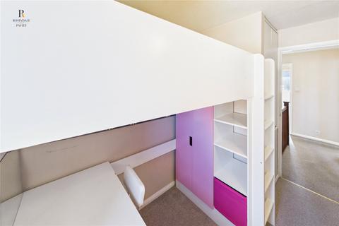 2 Vellum Drive, Carshalton, SM5 2TL