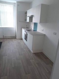 3 bedroom flat to rent, MacKinley Place, Kilmarnock