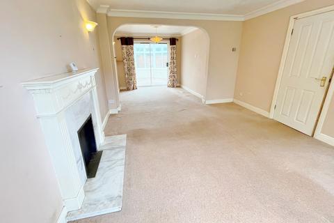 4 bedroom end of terrace house for sale, Marlborough Court, Dibden Purlieu