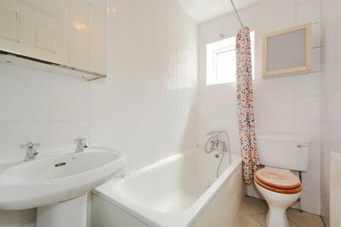 3 bedroom terraced house for sale, Melford Road, Leytonstone, London, E11