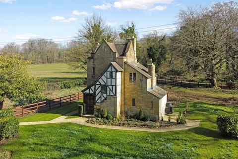 2 bedroom detached house for sale, Snowshill Road, Broadway, Worcestershire, WR12