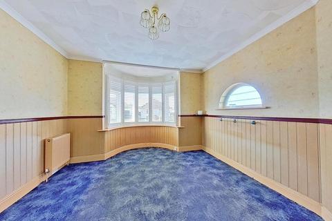 3 bedroom detached bungalow for sale, Sandown Drive, Herne Bay, CT6 8QJ