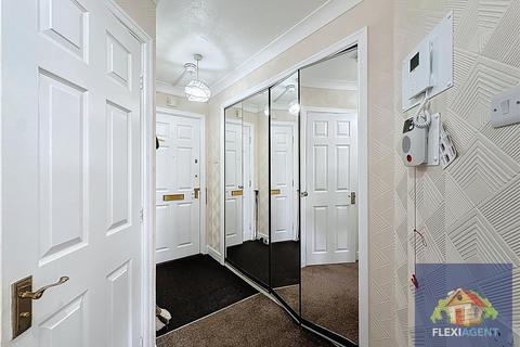 1 bedroom retirement property for sale, Cambridge Road, Southport PR9