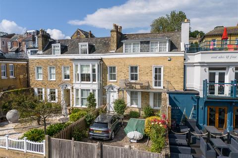 Townhouse for sale, Cowes, Isle of Wight