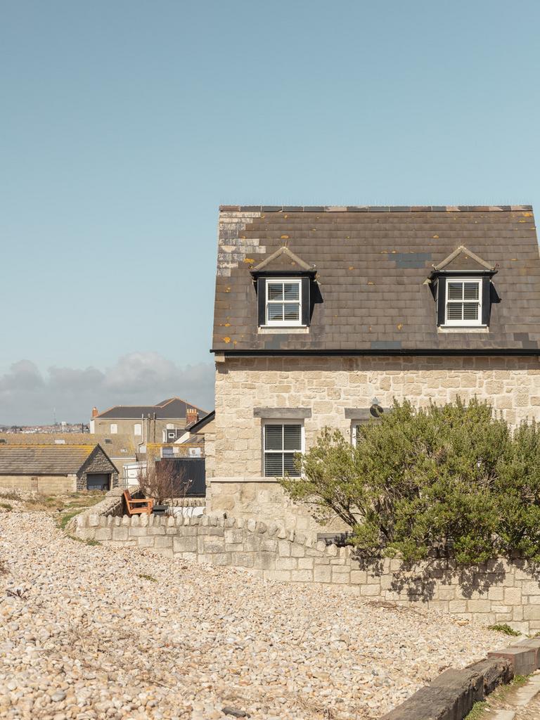 88245 - Chesil Gallery The Modern House (43).jpg