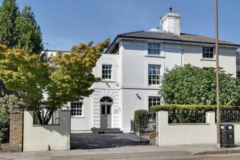 5 bedroom terraced house for sale, Shooters Hill Road, Blackheath