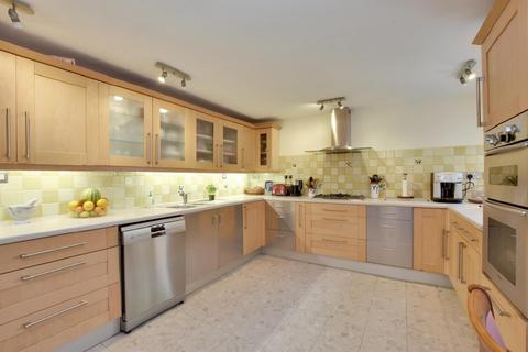 5 bedroom terraced house for sale, Shooters Hill Road, Blackheath