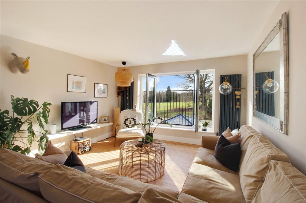 Upstairs Lounge