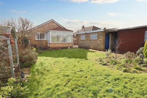 29 Conrad Road, Lowestoft, NR33 8QD