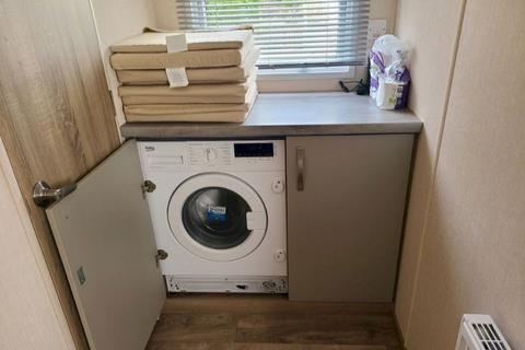 undefined, Carnaby Oakdale Centre Lounge 2021 Waveney Valley Lakes, Wortwell IP20