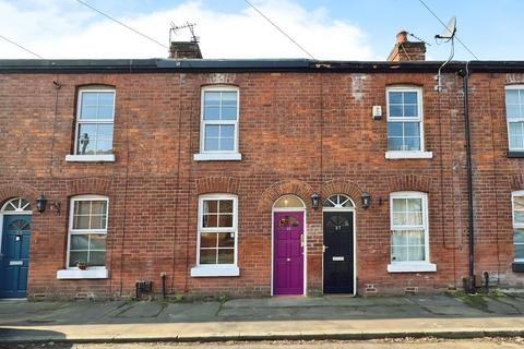 2 bedroom terraced house to rent, Vicker Grove, West Didsbury, Manchester, M20