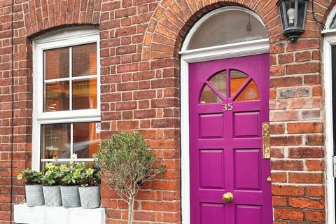 2 bedroom terraced house to rent, Vicker Grove, West Didsbury, Manchester, M20