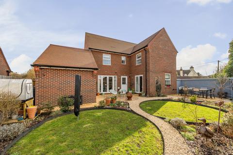 4 bedroom detached house for sale, Blackburne Way, Tongham, Farnham, Surrey, GU10